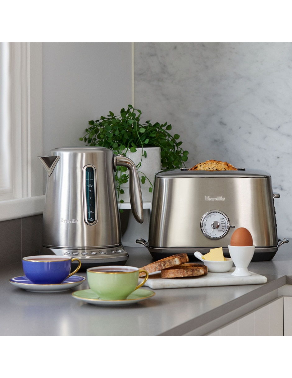Tetera eléctrica Breville de acero inoxidable