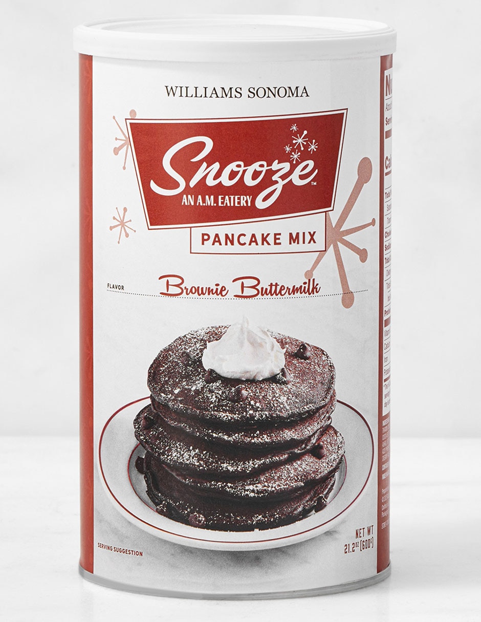 Bote de mix hot cakes Snooze Eatery