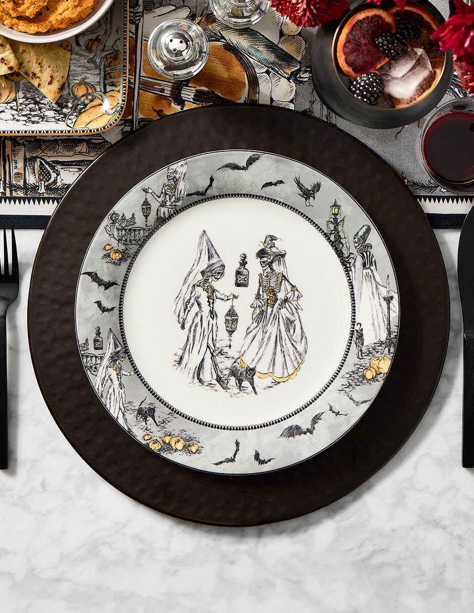 Set plato trinche haunted hosts de porcelana 4 piezas 2